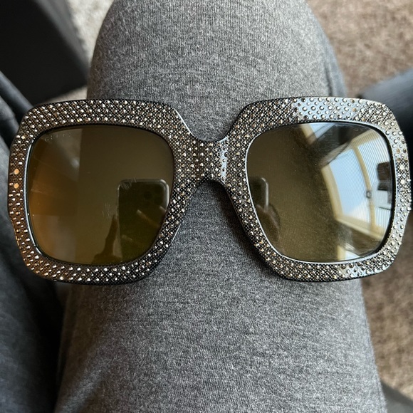 Oversized Square Crystal Gucci Sunglasses - Picture 9 of 12